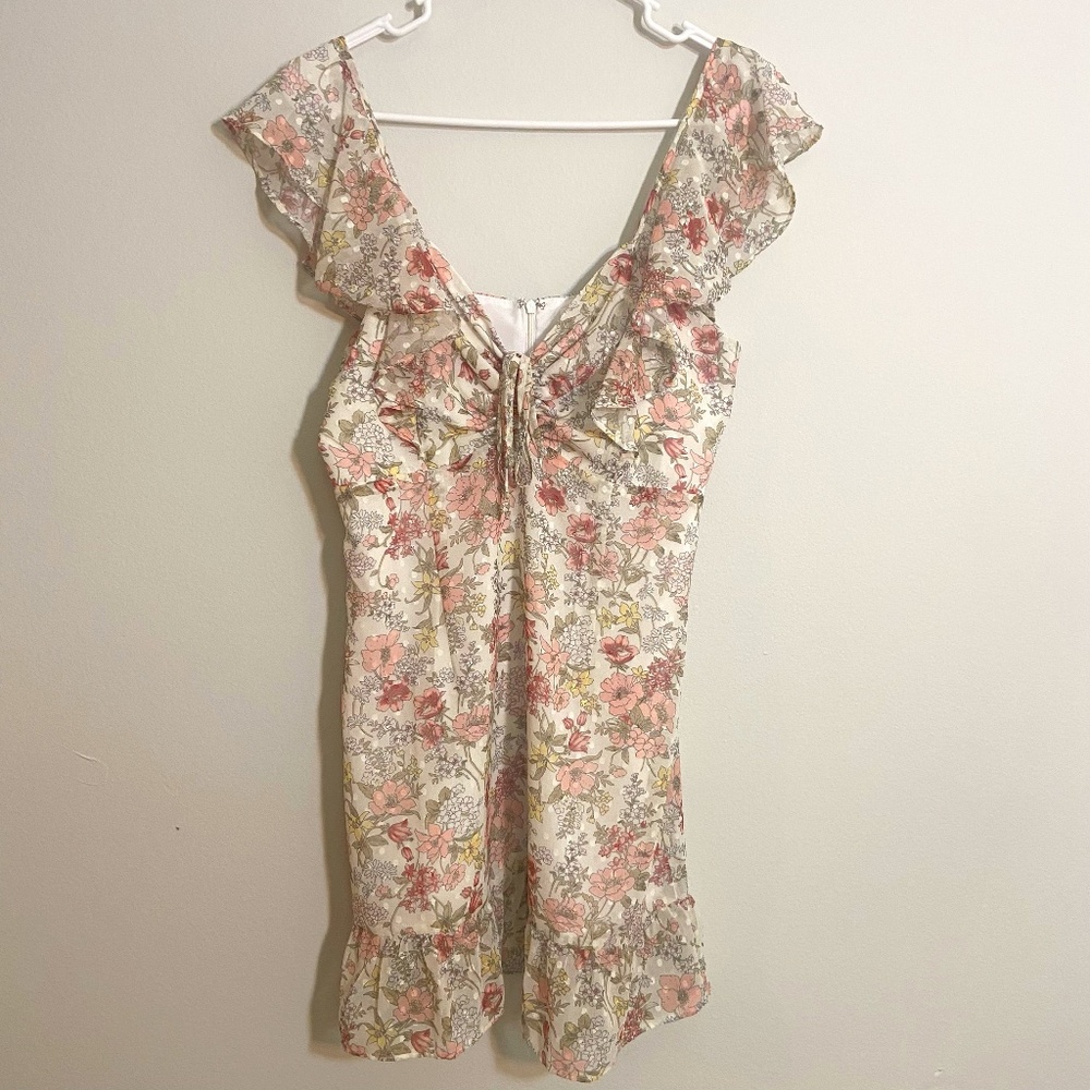 Superdown Cream floral dress Size Medium
